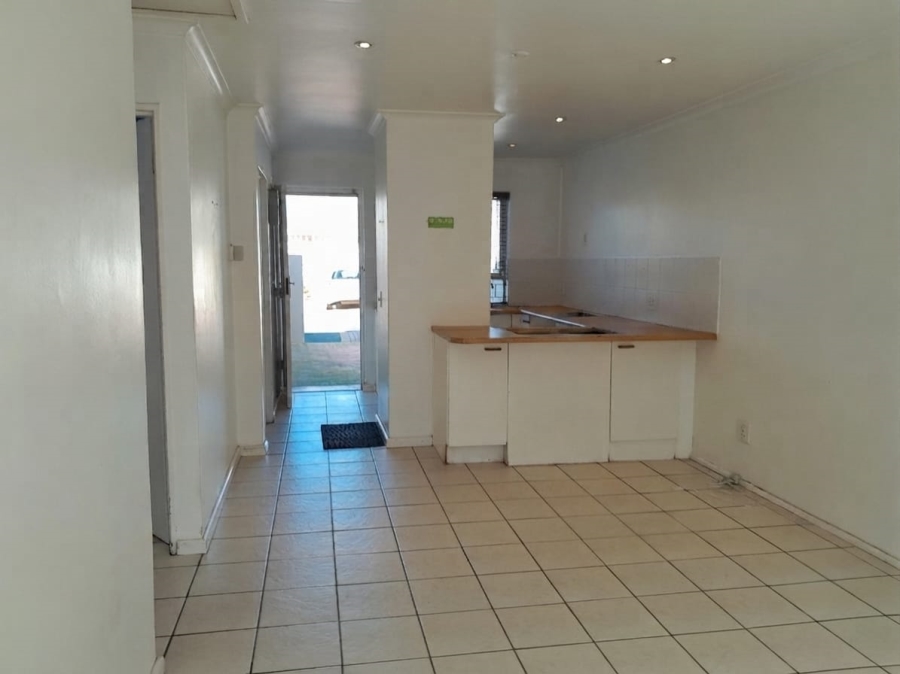 2 Bedroom Property for Sale in Thornton Western Cape